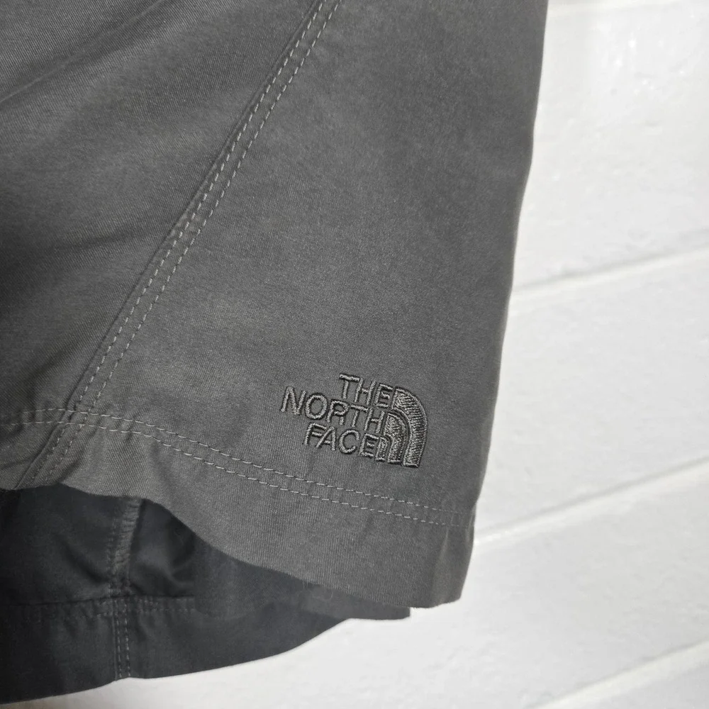2 Lot North Face‎ XL 8.5 Inseam Nylon Shorts Elastic Waist Belted Outdoor Hiking